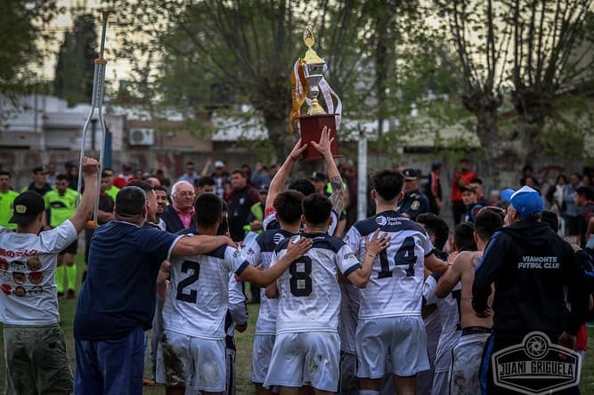 Foto del partido histórico